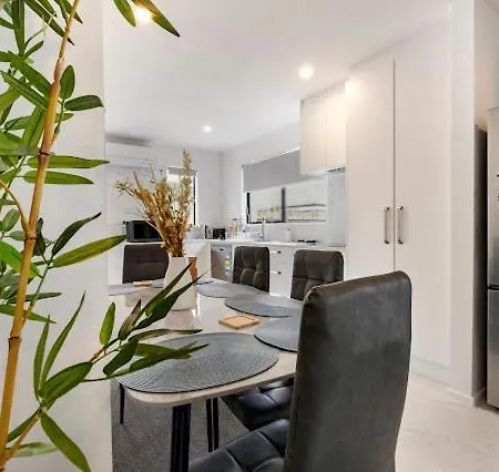 Entire Brand New Home Christchurch Exterior foto